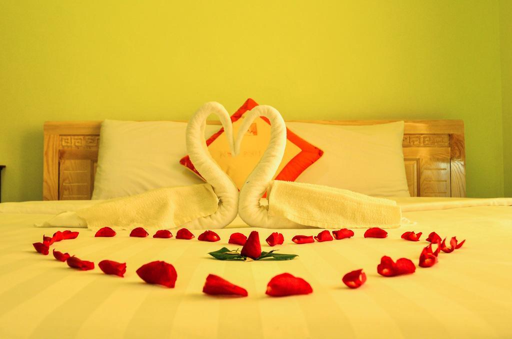 Nhu Phu Hotel Hue Zewnętrze zdjęcie