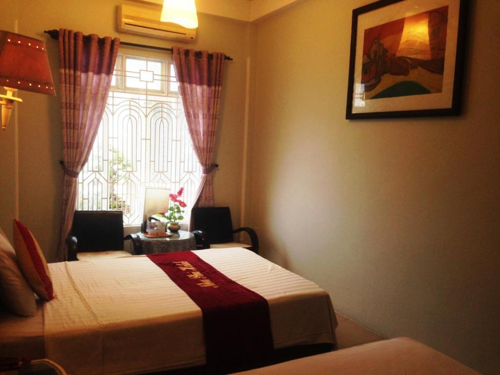 Nhu Phu Hotel Hue Zewnętrze zdjęcie