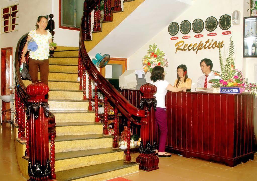 Nhu Phu Hotel Hue Zewnętrze zdjęcie